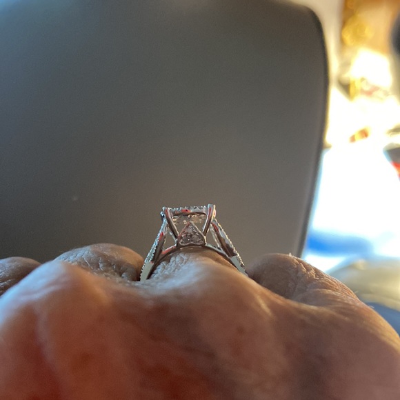 Ring - Picture 2 of 4
